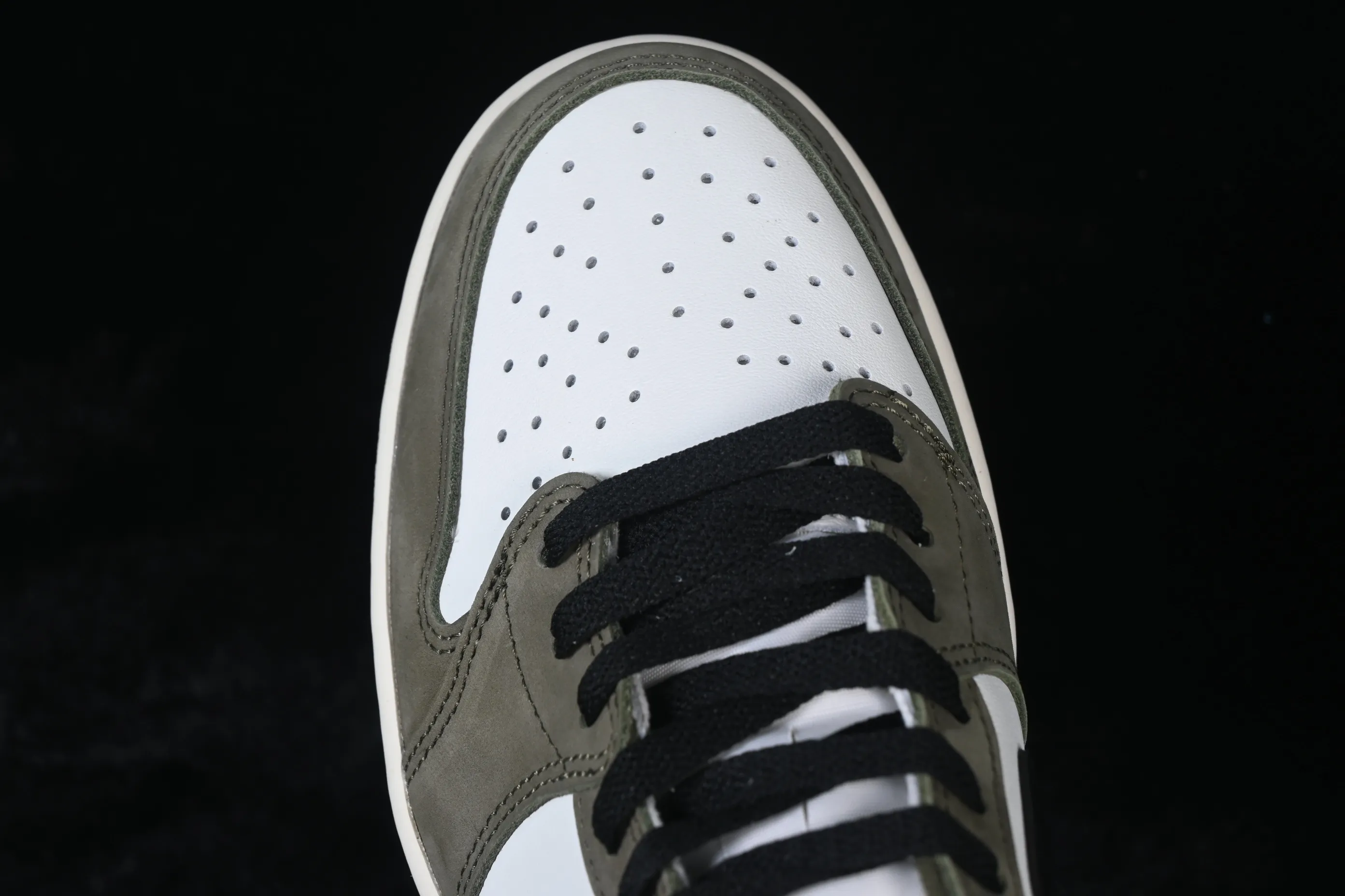 All categories Air Jordan Jordan series basketball shoes Air Jordan 1 Low Travis Scott x Air Jordan 1 Low OG AJ1 Joe 1 undercut low top HQ6998-200